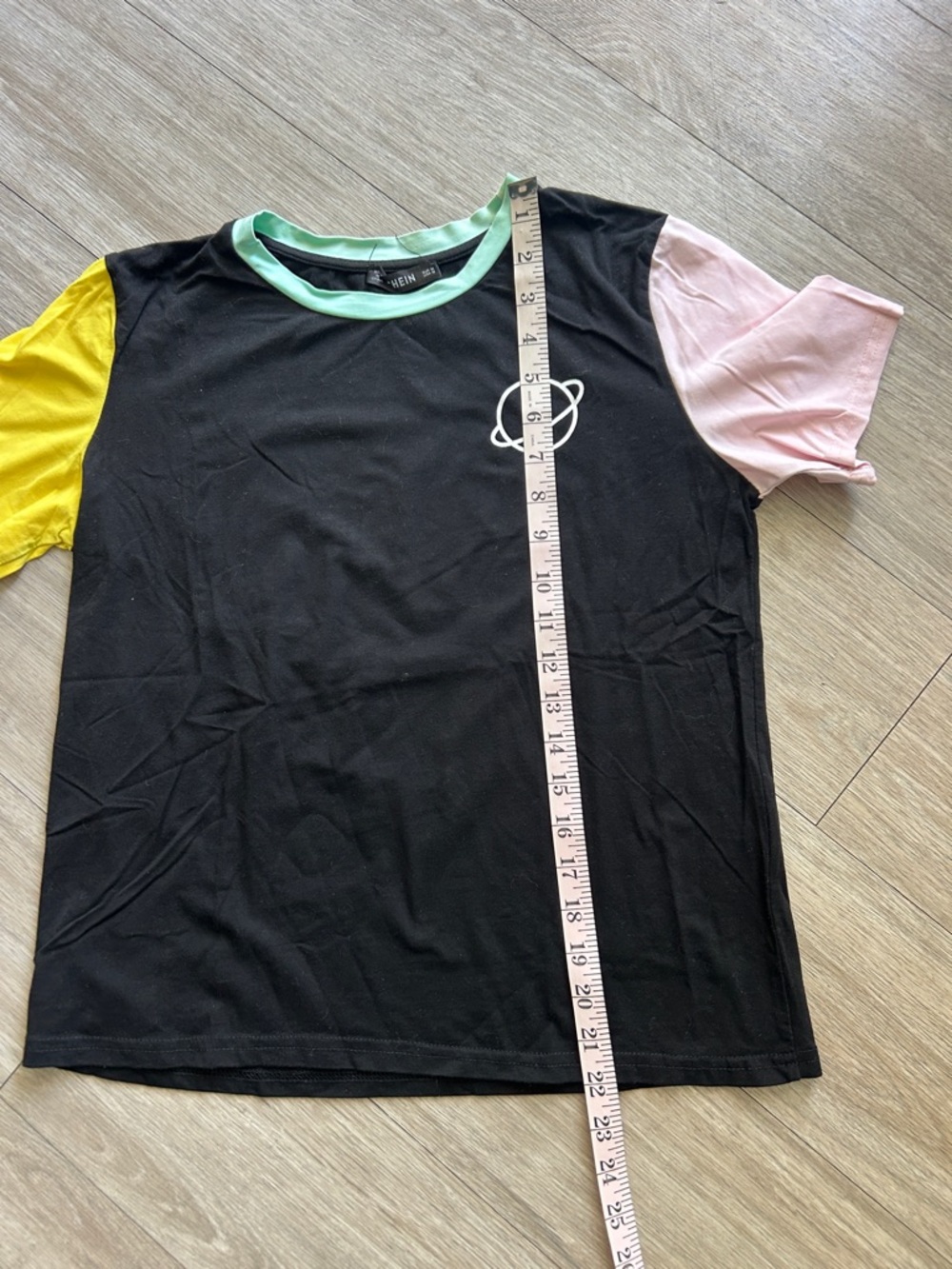 Color block Raglan Saturn T-Shirt - Picture 5 of 6